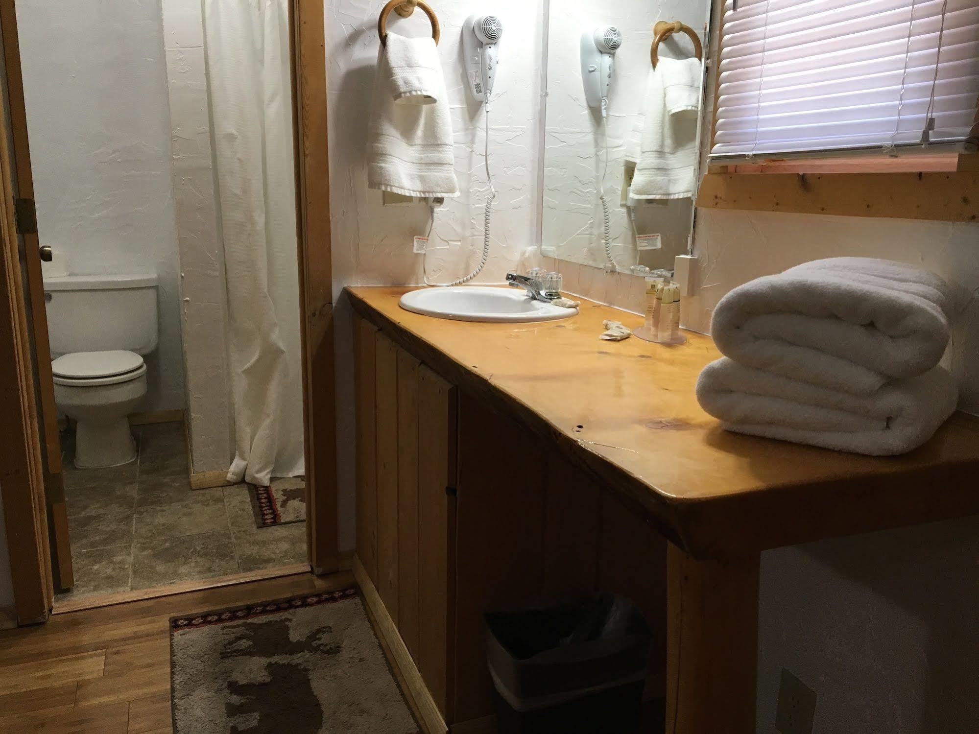 Chinook Winds Motel 杜波依斯 外观 照片