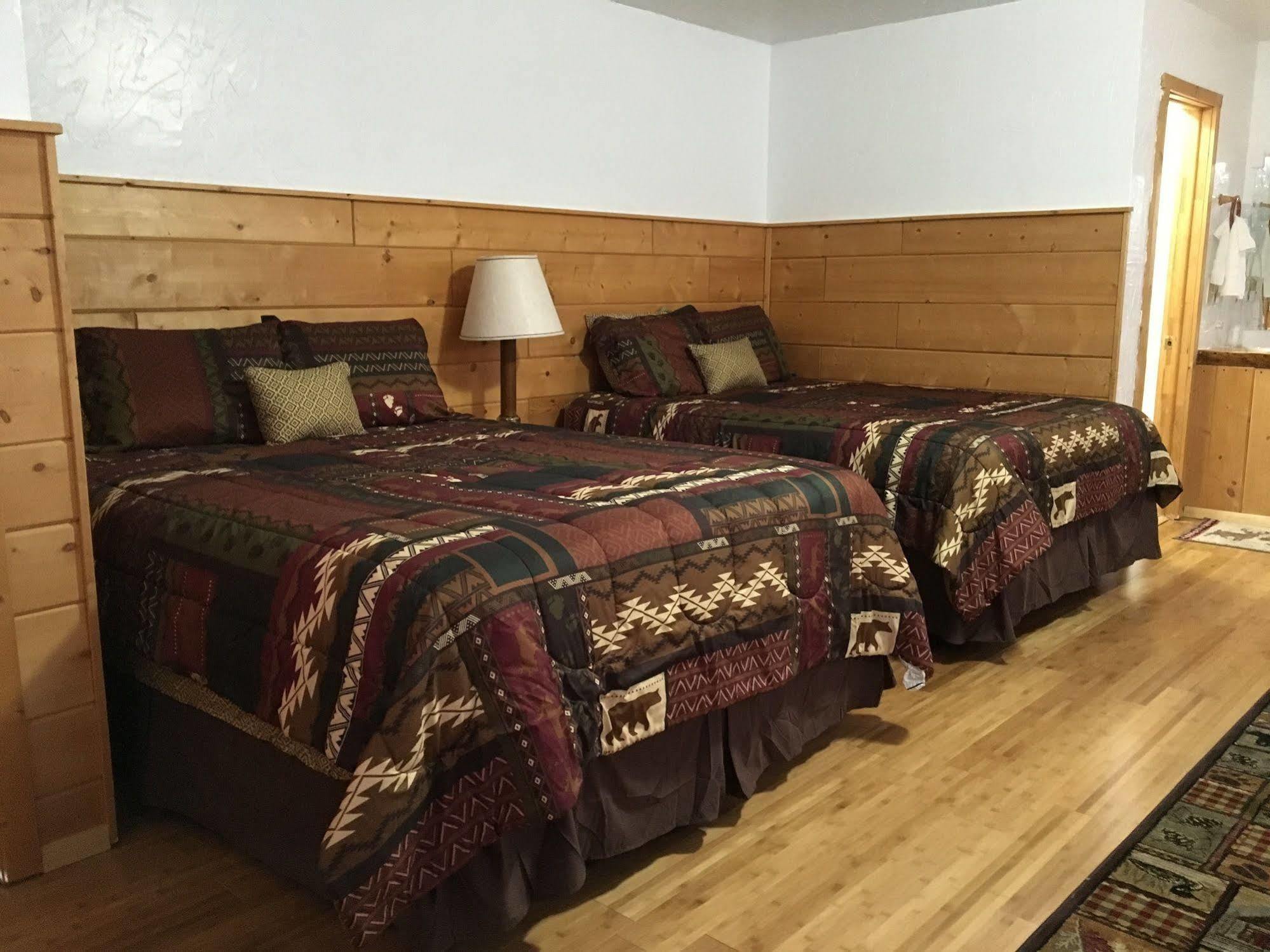 Chinook Winds Motel 杜波依斯 外观 照片